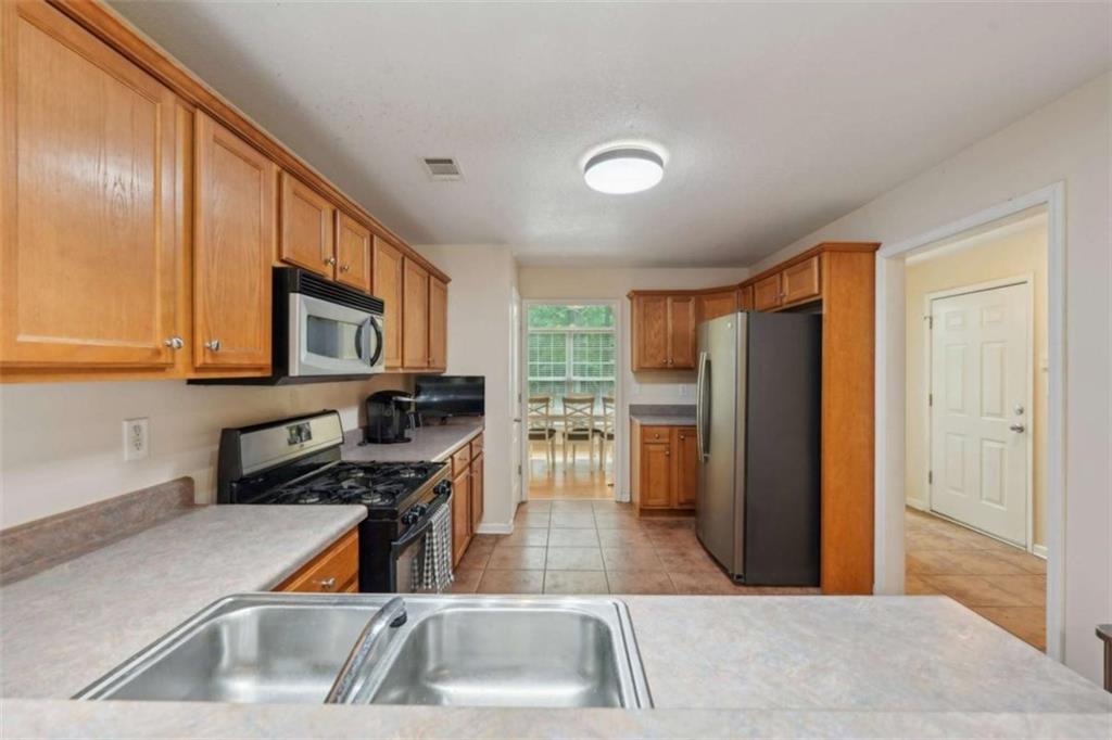 25 Pebble Creek Drive, Covington, Georgia image 18