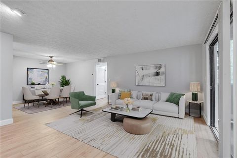 Condo For Sale - 1214 Wynnes Ridge Circle<br/> Marietta, GA 30067