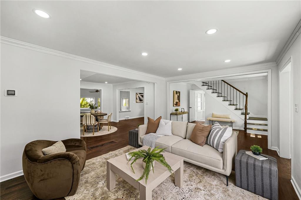 3423 Rugby Circle