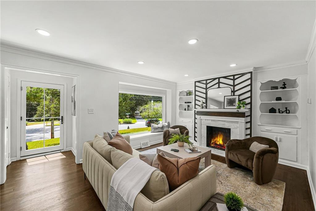 3423 Rugby Circle