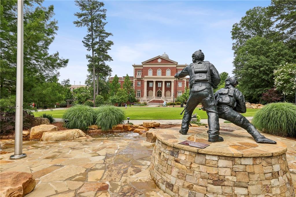 The Maxwell - Residential Lease