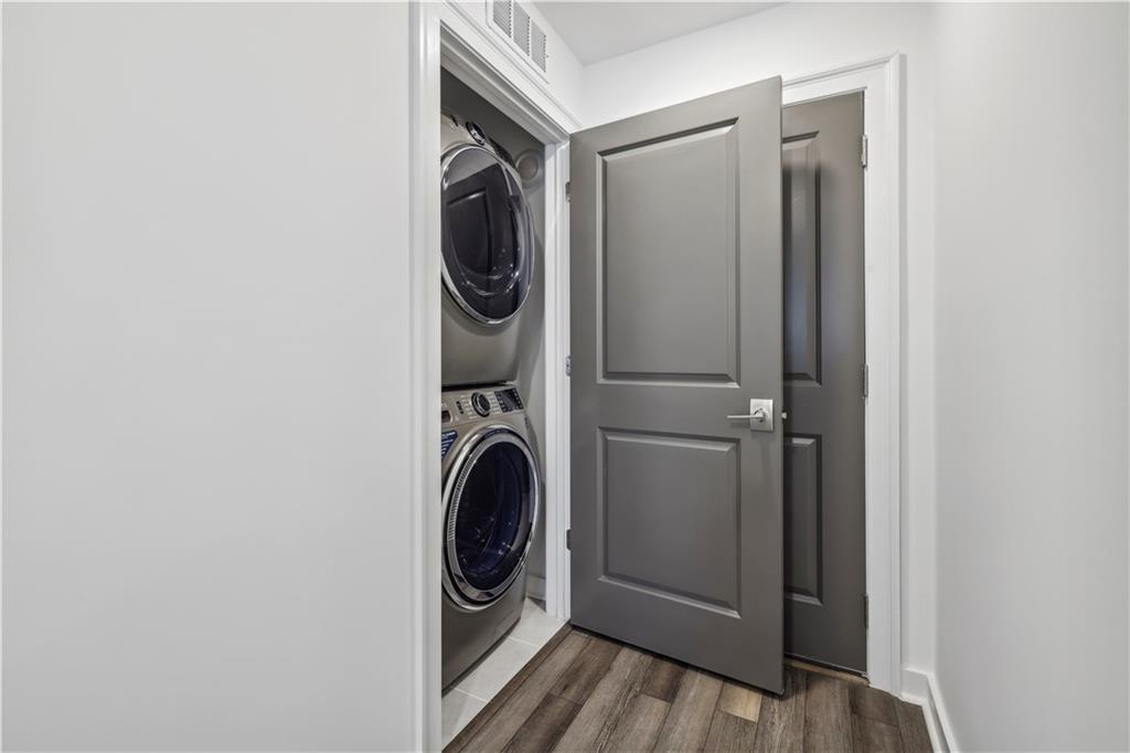 The Maxwell - Residential Lease