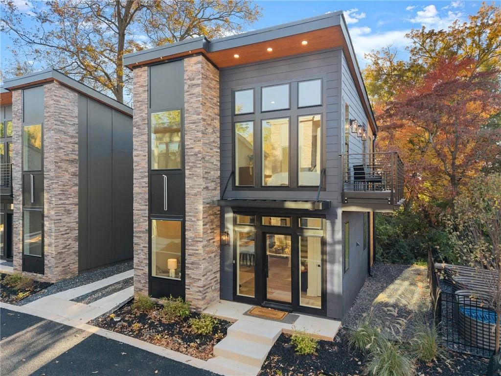 510 Nightfire Court SW
