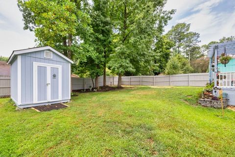 A home in Lilburn