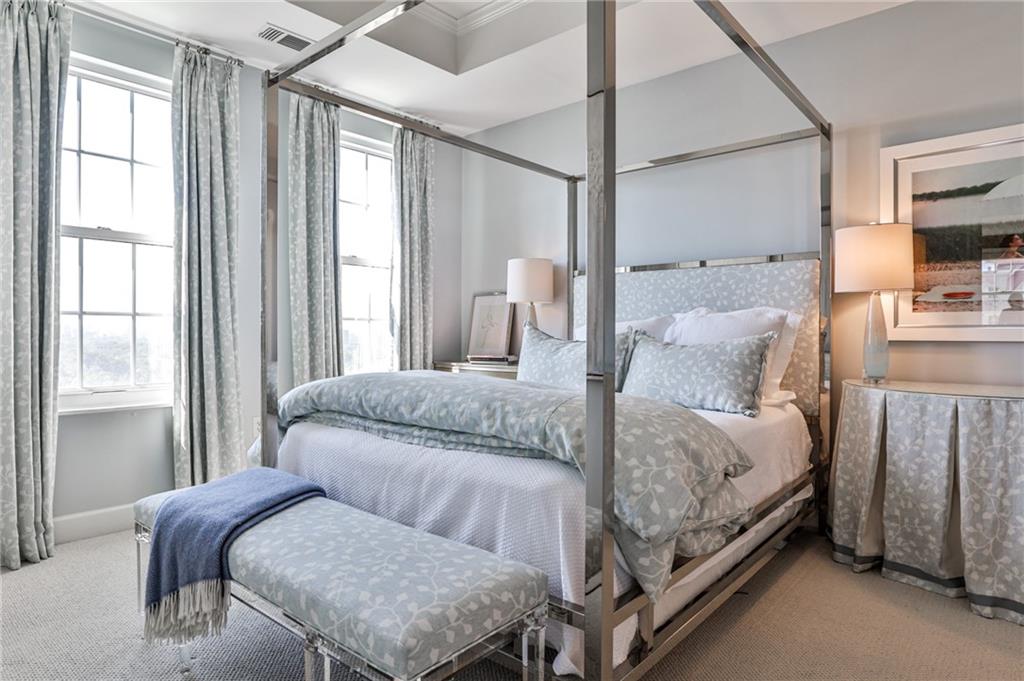 325 E Paces Ferry Road NE 1105