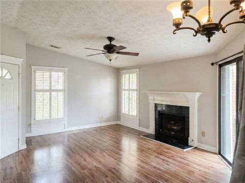 Condo For Rent - 1244 Keys Lake Drive<br/> Brookhaven, GA 30319