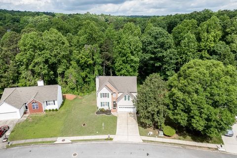 A home in Dacula