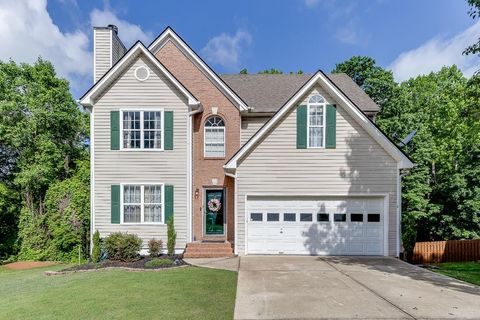 A home in Dacula