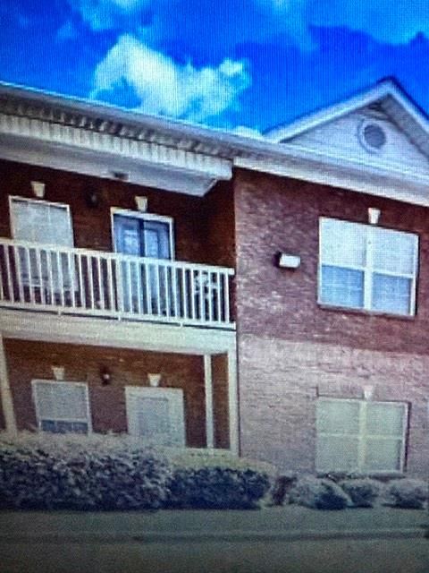 Condo For Sale - 7712 Autry Circle #611<br/> Douglasville, GA 30134