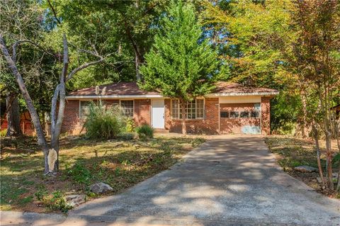 A home in Forest Park