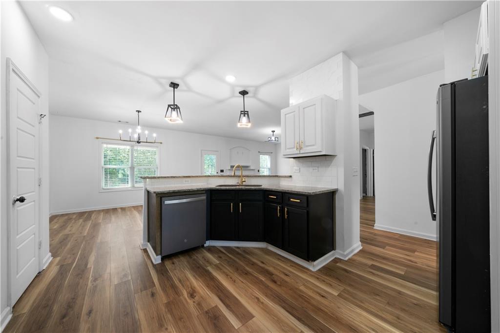 113 NATURES POINTE Trail