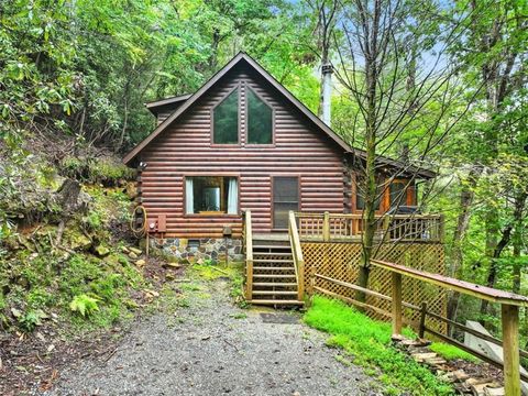 425 River Bend Court Ellijay GA 30540