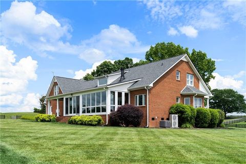 A home in Calhoun