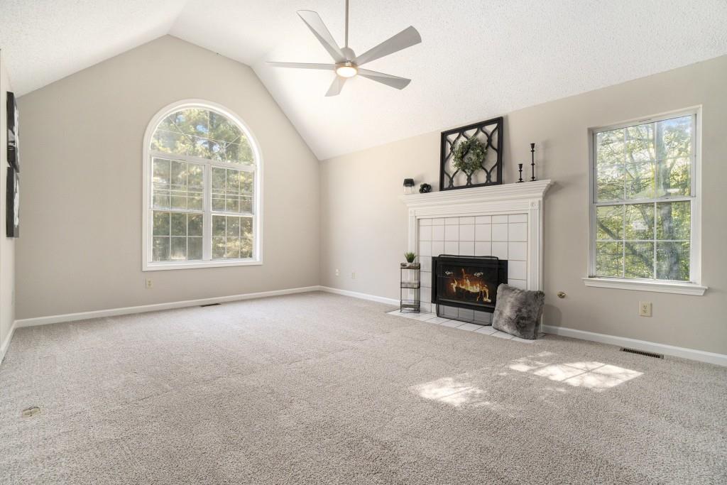 4586 MEADOWS Road