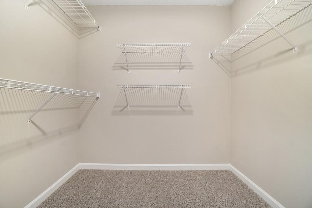 THORNTON RIDGE - Residential
