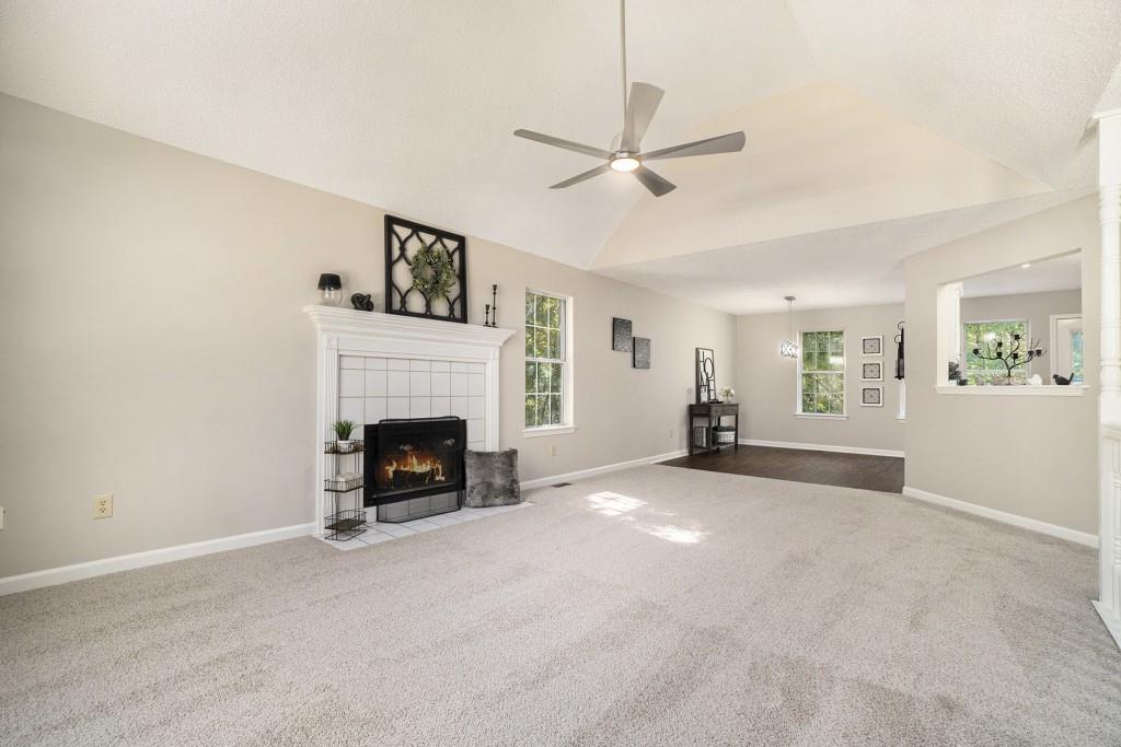 4586 MEADOWS Road