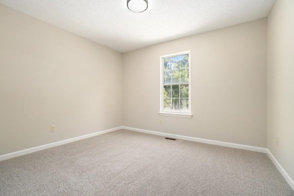 THORNTON RIDGE - Residential