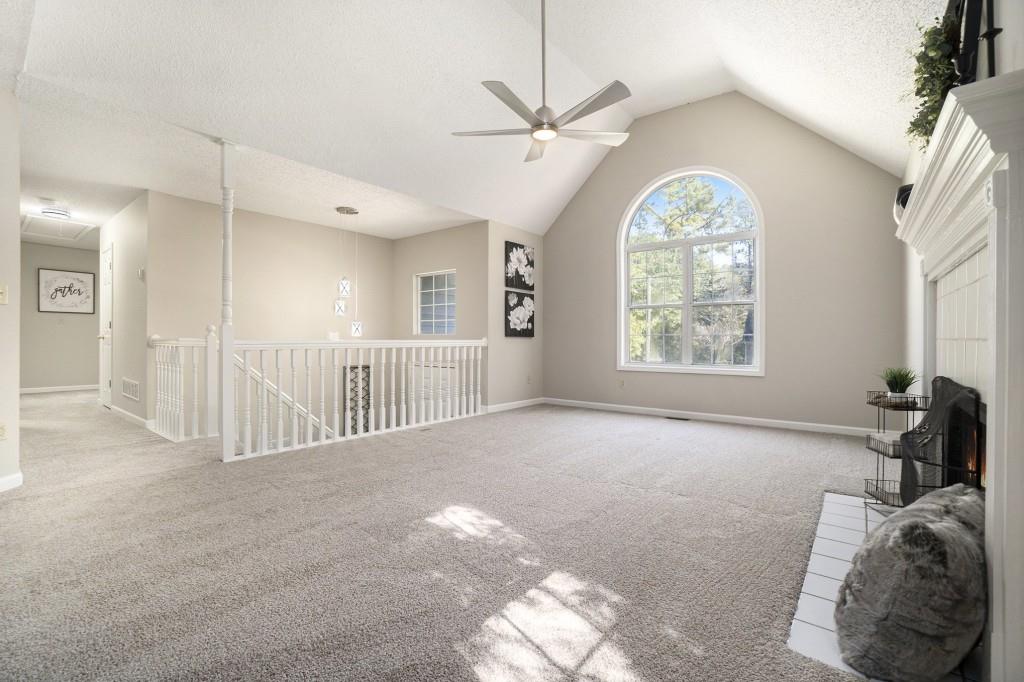 4586 MEADOWS Road
