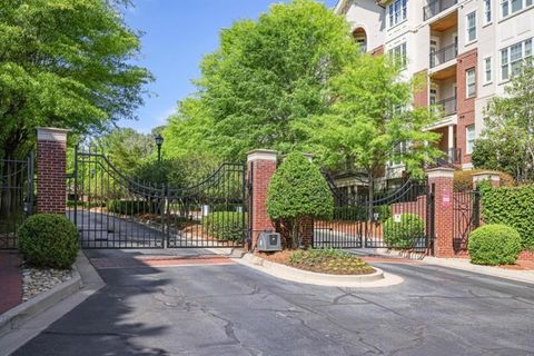 Condo For Sale - 3635 E Paces Circle #1211<br/> Fulton County, Atlanta, GA 30326