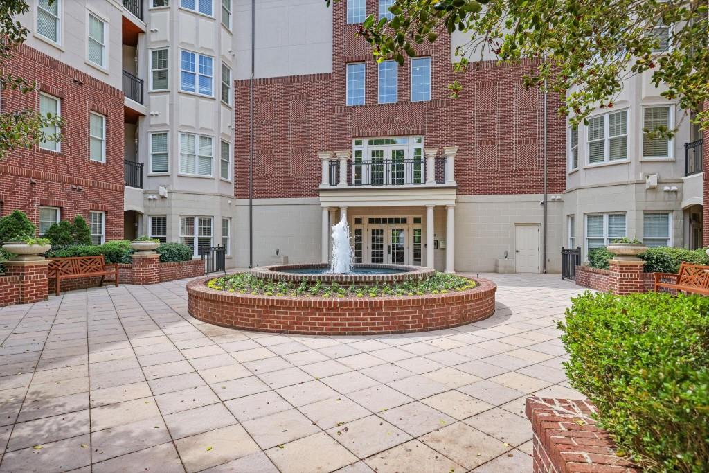 3635 E Paces Circle NE 1211