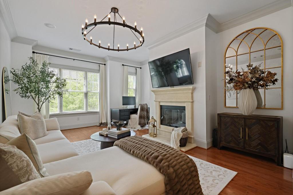 3635 E Paces Circle NE 1211