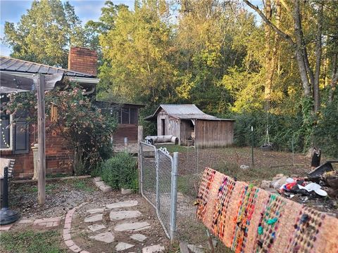 A home in Calhoun