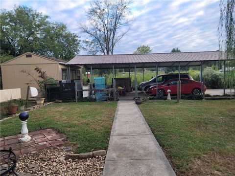 A home in Calhoun