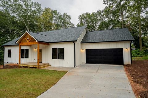 83 Crestwood Drive Hartwell GA 30643