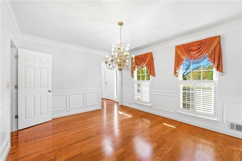 450 Shay Lind Court SW