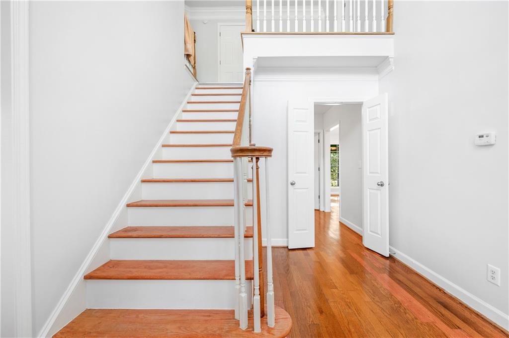 450 Shay Lind Court SW