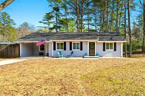 Photo of 3025 Valley Circle, Decatur, GA 30033 (MLS # 7701395)