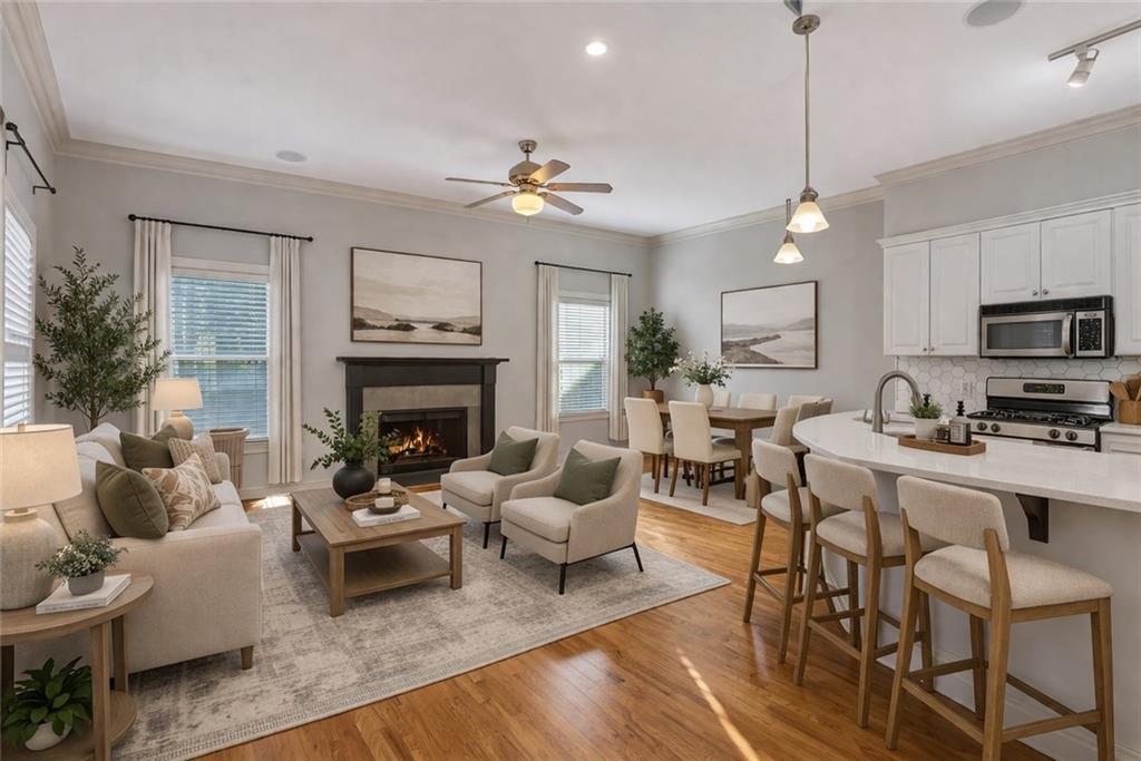 225 Carlyle Park Drive NE