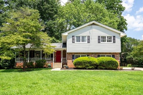 Homes For Sale - 1831 Galilee Court<br/> Tucker, GA 30084