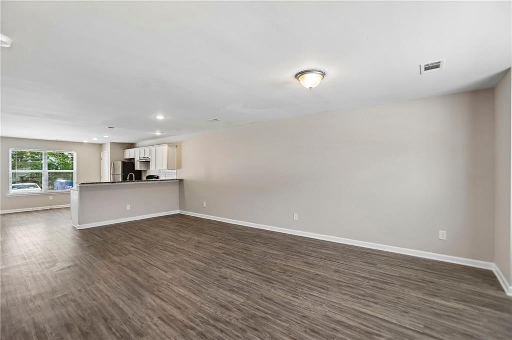 4422 Pinscher Street