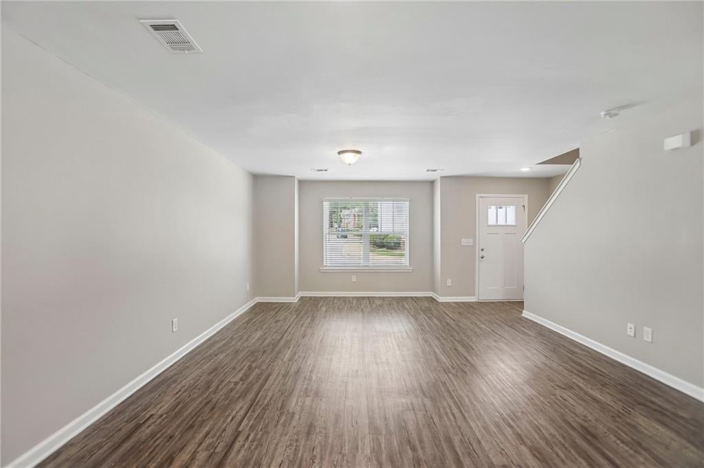 4422 Pinscher Street