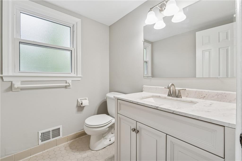 745 Greenvine Place, Roswell, Georgia image 14