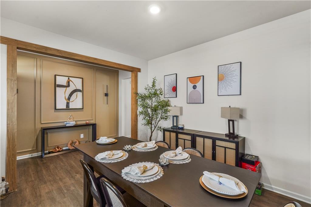 499 Walnut Grove Way