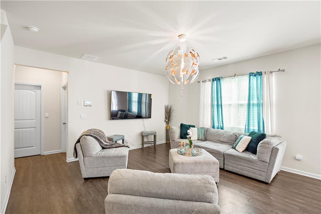 499 Walnut Grove Way