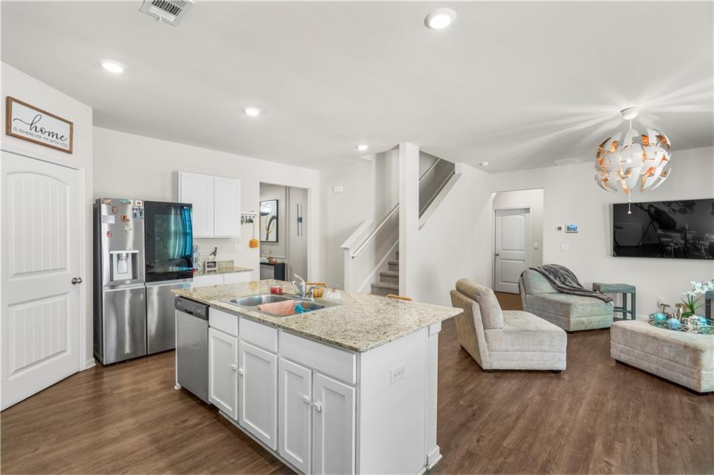 499 Walnut Grove Way