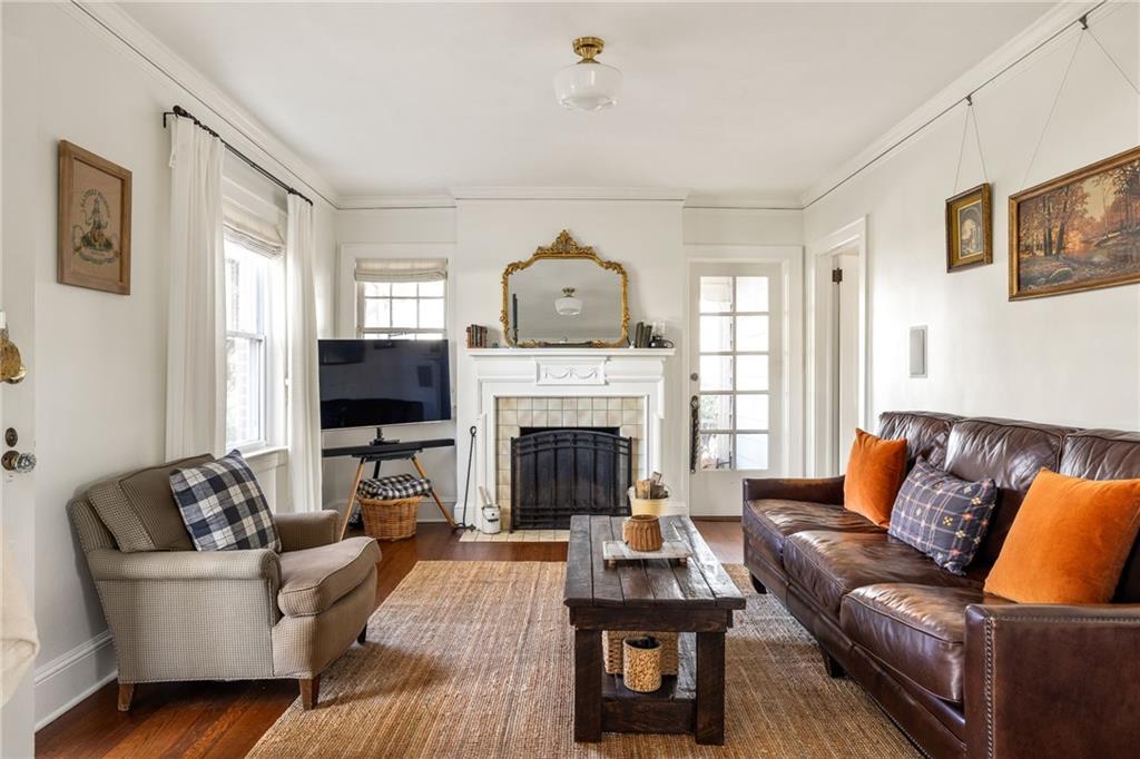 2490 Jefferson Terrace