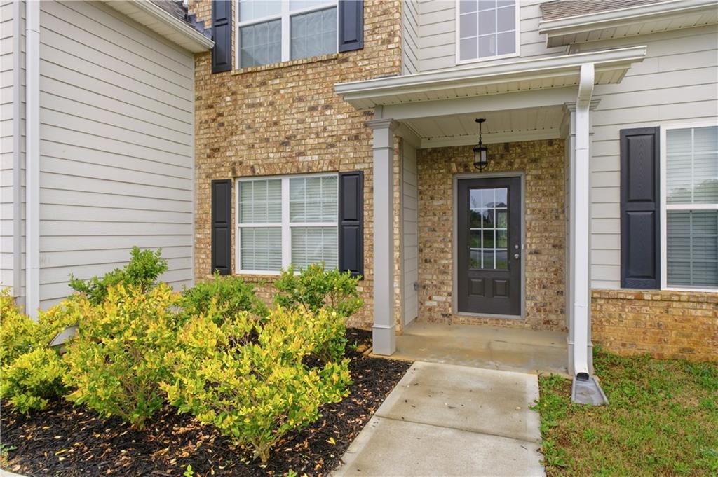 28 Village Trace