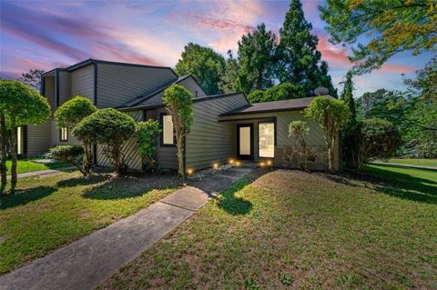 Homes For Sale - 260 Toweridge Drive<br/> Marietta, GA 30064