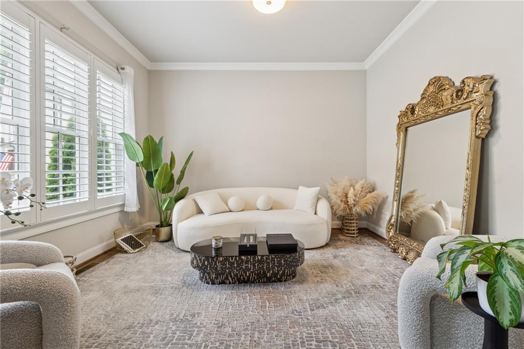 3998 Commodore Drive