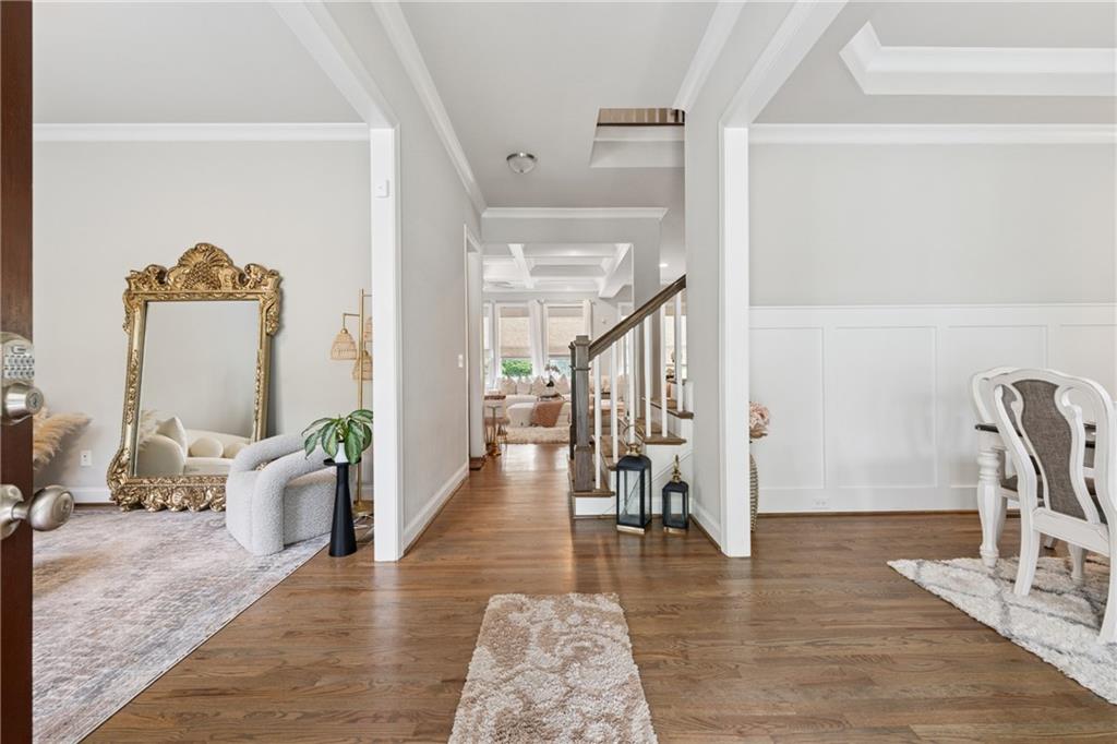 3998 Commodore Drive