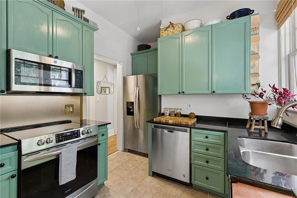 155 3rd Street NE 9