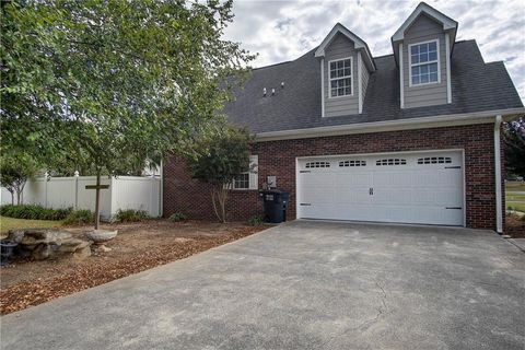 A home in Calhoun