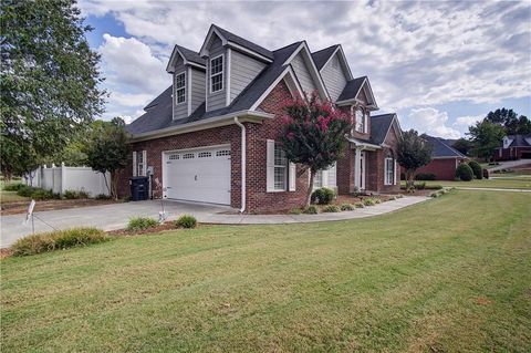 A home in Calhoun