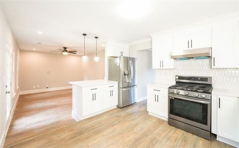 Photo of 500 ABBOTTS HILL Lane, Duluth, GA 30097 (MLS # 7671878) Photo of 500 ABBOTTS HILL Lane, Duluth, GA 30097 (MLS # 7671878)