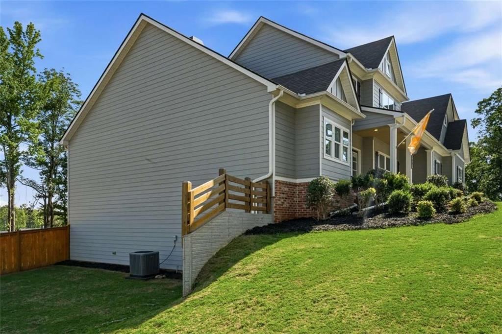 100 W Wind Court W