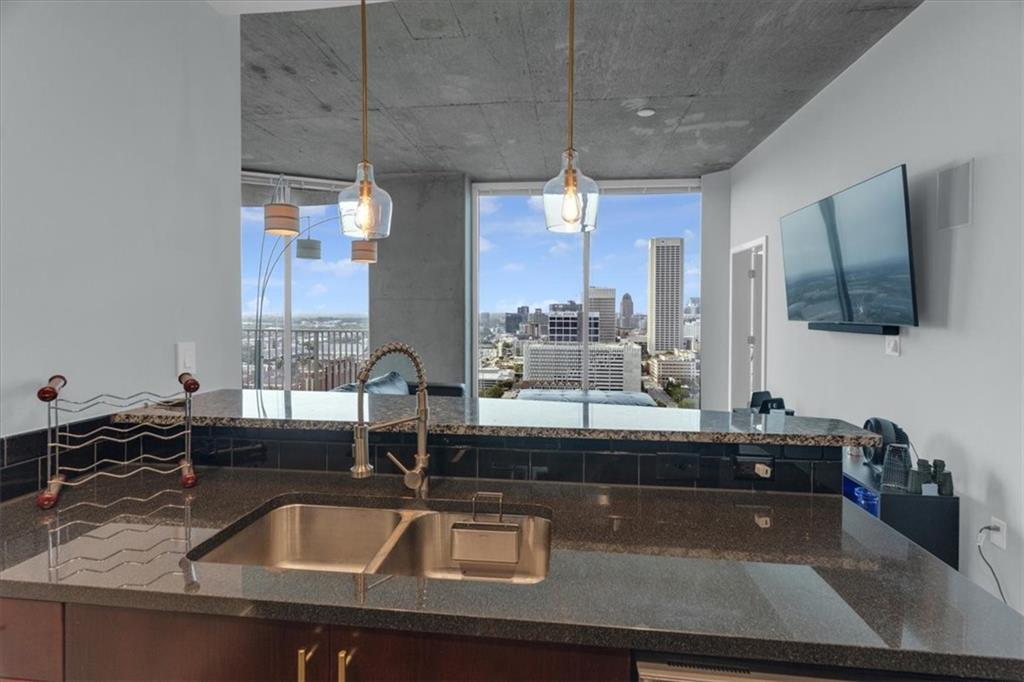 400 W Peachtree Street NW 2604